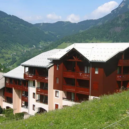 Cosy A 50m Des Pistes, 2 Pieces, 4 Couchages - Fr-1-573-84 *